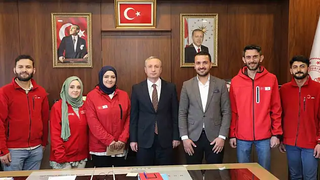 Ağrı'da 3 bin 500 yardım kolisi ihtiyaç sahiplerine umut oldu