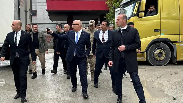 Ağrı protokolü Gürbulak'a çıkarma yaptı