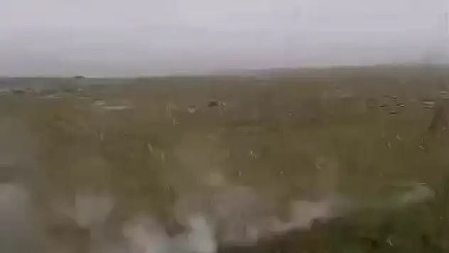 Kars'ta düşen yıldırım büyük korku yaşattı
