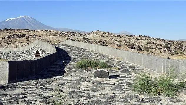 Osmanlı İmparatorluğu'nun Son Dönem Köprüsü Yok Oluyor
