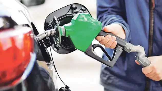 Benzine indirim geliyor