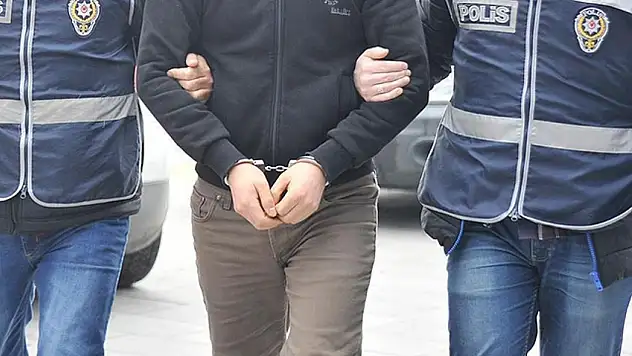 Diyarbakır'da DEM Partili meclis üyesi gözaltına alındı