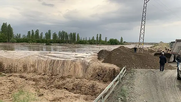 Iğdır'da sel köylerde hasara yol açtı