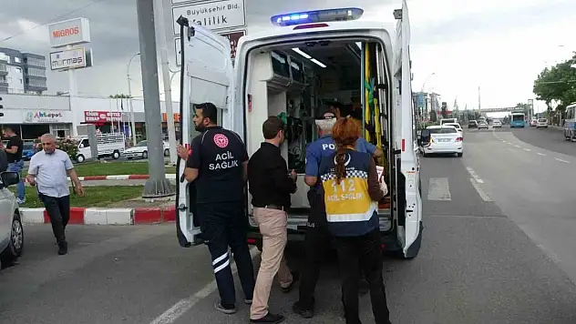 Ekip otosunun karıştığı kazada 2'si polis 3 kişi yaralandı