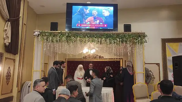 Ağrı'da Düğün ve Şampiyonluk sevincini birlikte yaşadılar
