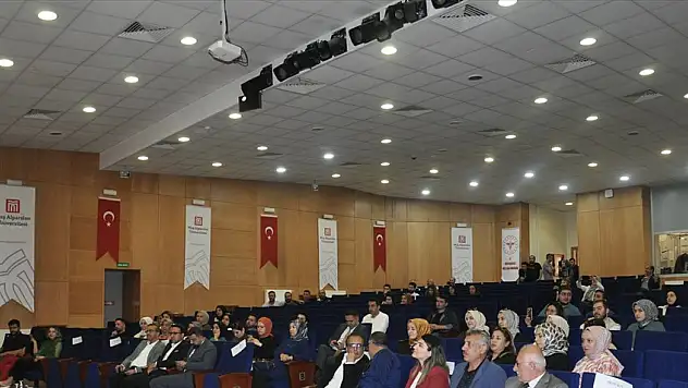 Muş'ta Bağımlılık Sempozyumu düzenlendi