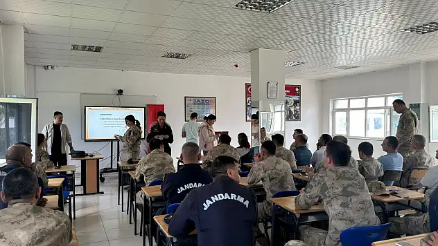 Ağrı jandarmaya 'Aile İçi İletişim' eğitimi