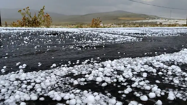 Ağrı ve Kars'a Dolu Yağışı Uyarısı