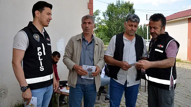 Muş'ta kurbanlık satıcılarına 'sahte para' uyarısı