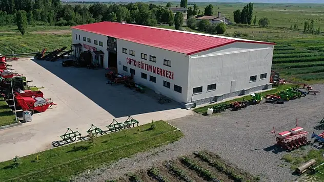 Ağrı Tarım Park çiftçiyi destekliyor