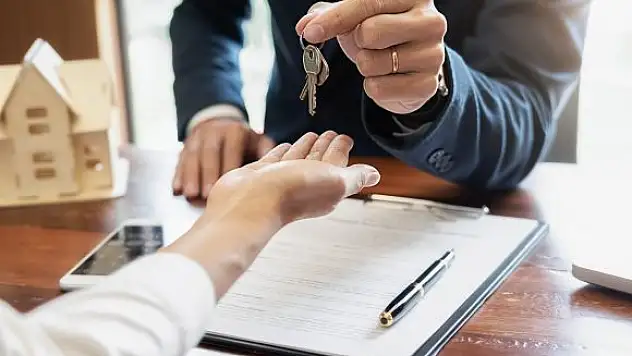 Kayıt dışı emlakçıları karşı düzenleme yolda