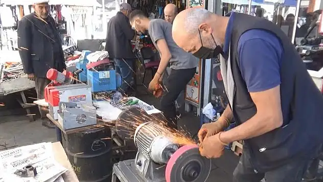 Kars'ta bıçak bileme yoğunluğu