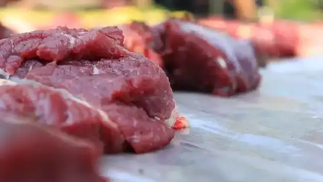 Çiğ ve az pişmiş etlere dikkat