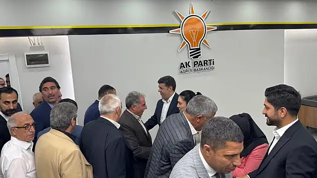 AK Parti Ağrı'da Bayramlaştı