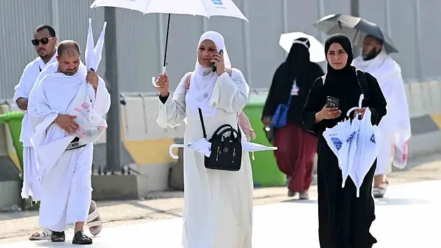 Hac sırasında ölenlerin sayısı bin 301'e yükseldi