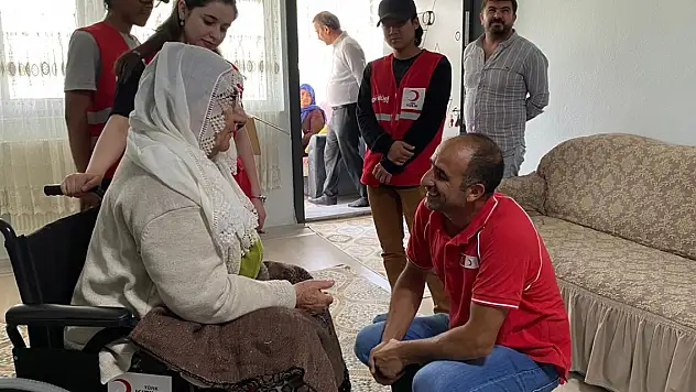 Ağrı'daki engellilere tekerlekli sandalye desteği