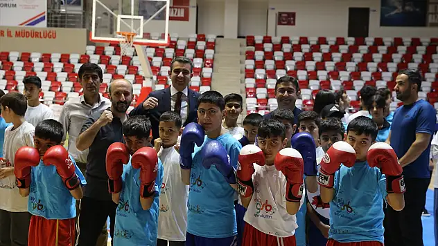 Van ve Muş'ta Yaz Spor Okulları ve Engelsiz Spor Okulları açıldı