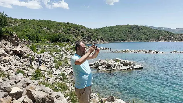 Nemrut Krater Gölü turistleri ağırlıyor
