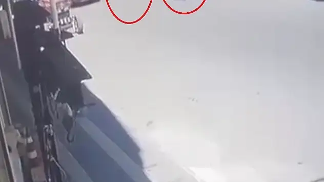 Diyarbakır'da sepetli motosikletler birbirine girdi
