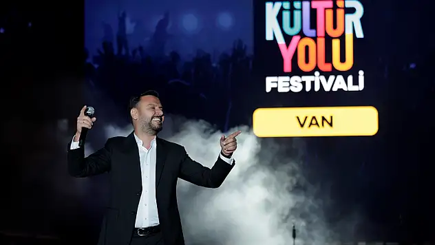 Alişan Van'ı coşturdu