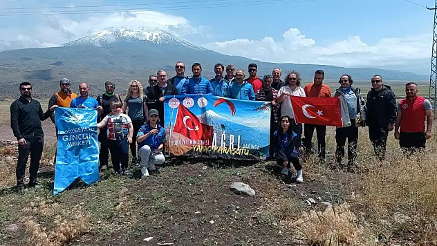 Ağrı'dan Guinness Rekorlarına Uzanacak Paraşüt Atlayışı