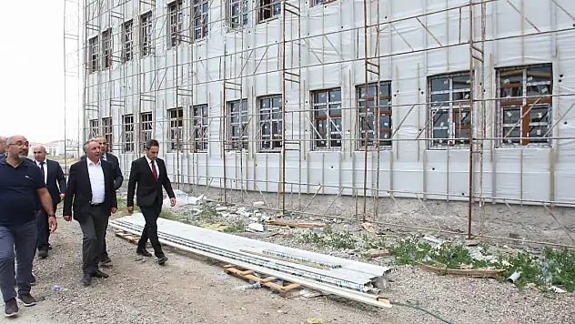 Ağrı'da Tıp Fakültesi binasında sona doğru