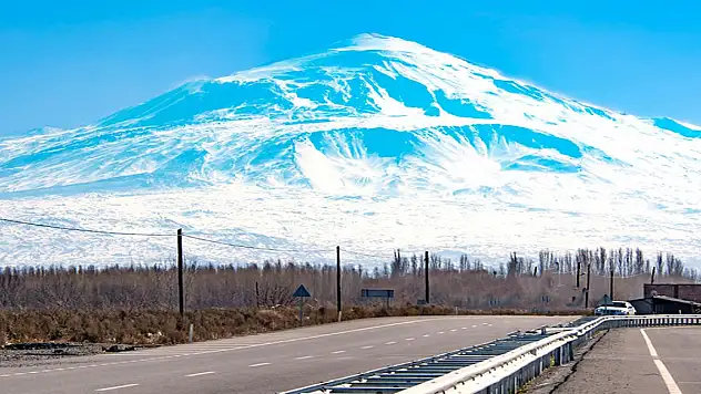 Ağrı Dağı'nda yapılacak tüm faaliyetler izne bağlandı