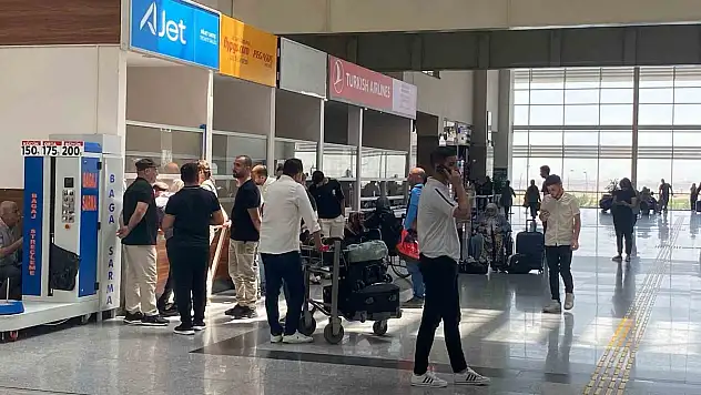 Ajet, Diyarbakır'da yolcuları mağdur etti