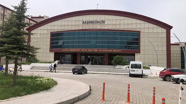 Kars Kafkas Üniversitesi'ndeki milyonluk robot çürümeye terk edildi