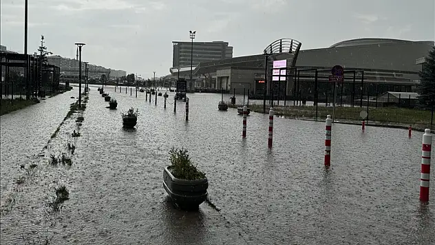 Meteorolojiden Erzurum, Kars, ve Ardahan kuvvetli yağış uyarısı