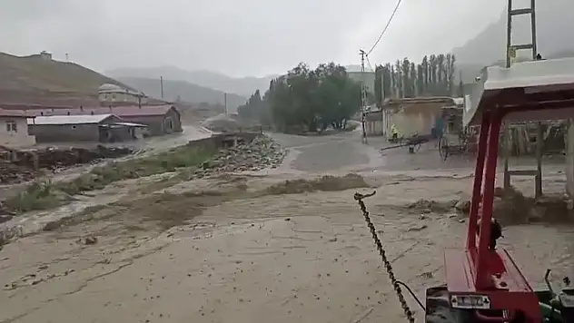 Erzurum'un Horasan ilçesinde  sel felaketi