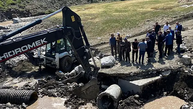 Akyumak Köyü'nde yaralar sarılıyor