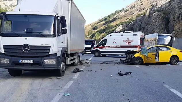Ağrı'da görev yapan komiser kazada hayatını kaybetti