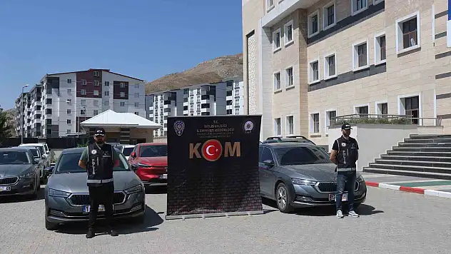 Bitlis'te sahte rapor operasyonu: Araçlara el konuldu
