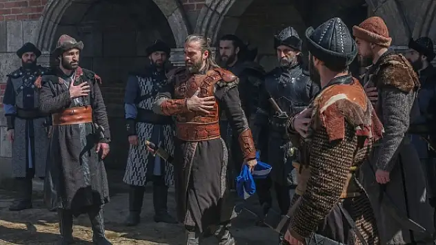 Diriliş izleyenleri ekrana kilitledi