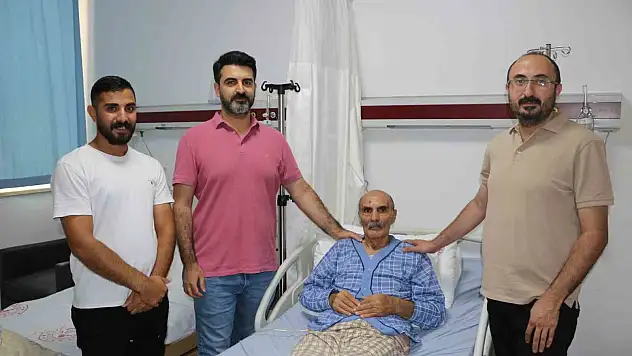 Diyarbakır'da 66 yaşındaki hasta tümörden 6 saatlik operasyonla kurtuldu