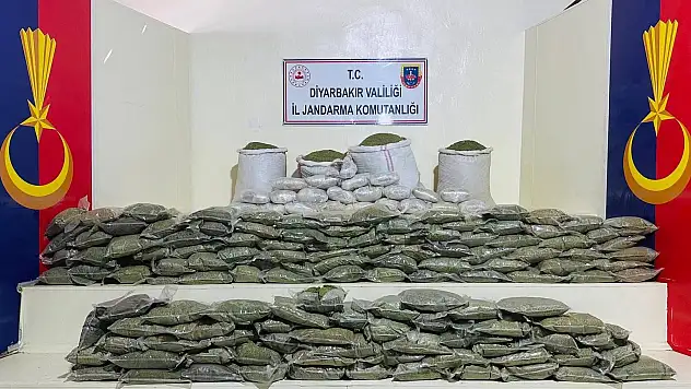 Diyarbakır'da kilolarca esrar ele geçirildi
