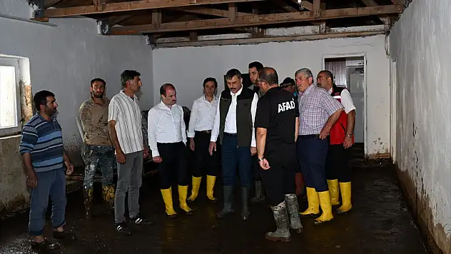 Erzurum'da sel 3 mahalleyi vurdu