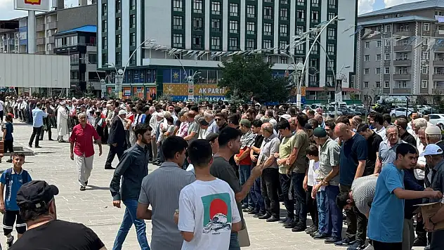 Ağrı'da İsmail Haniye İçin Gıyabi Cenaze Namazı Kılındı
