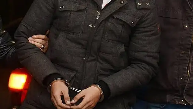 Erzurum'da uyuşturucuyla yakalanan 4 şüpheli gözaltına alındı