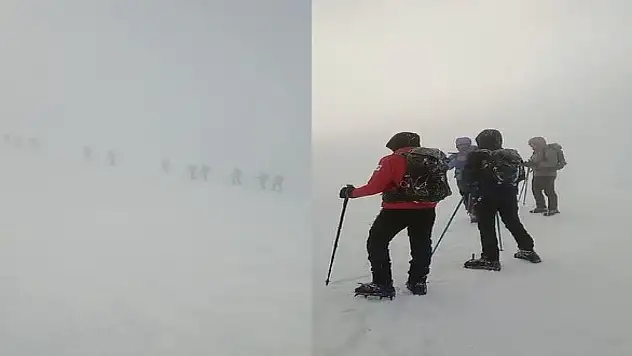 Ağrı Dağı'nda Dağcıların Zorlu Anları