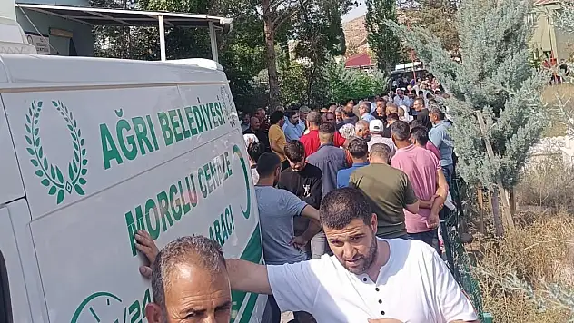 Doğubayazıt'ta anne ve oğlu için gözyaşları aktı