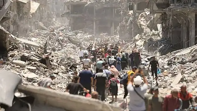Gazze'de cilt hastalıkları bombaların altında büyüyen çocuklar arasında yayılıyor
