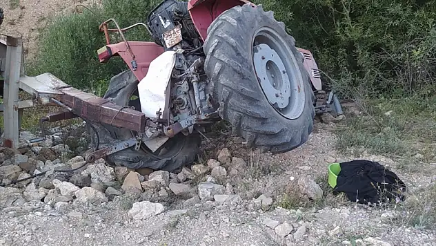 Erzurum'da feci traktör kazası: 11 yaralı