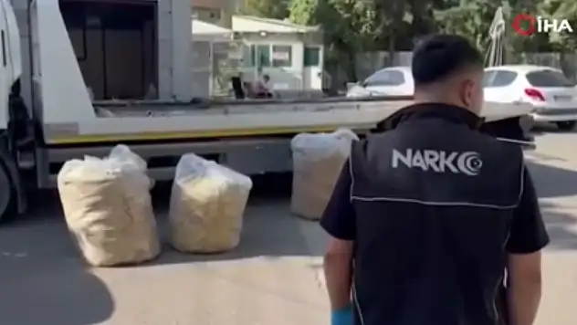 Ağrı'da zehir tacirlerine operasyon
