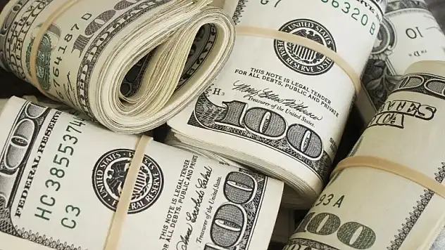Yıl sonu dolar kuru beklentisi geriledi