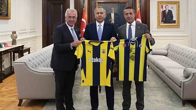 Bakan Yerlikaya, Fenerbahçe Spor Kulübü Başkanı Ali Koç'u kabul etti