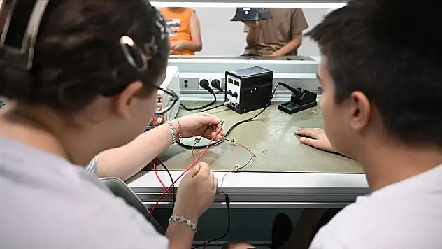 Mesleki ve teknik lise öğrencilerine verilen destek tutarı değişti