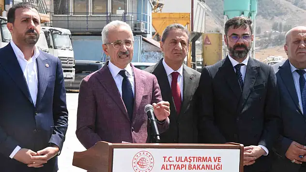 Bakan Uraloğlu, Bitlislilere müjdeyi verdi