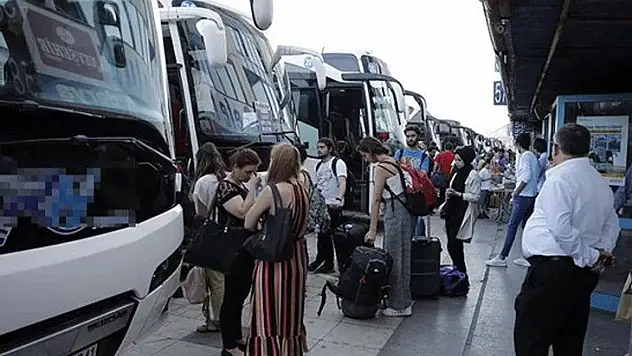 Üniversite öğrencilerine müjde: Ulaşım Desteği bu yıl da devam edecek
